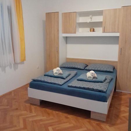 Apartman Larus スタリグラード エクステリア 写真